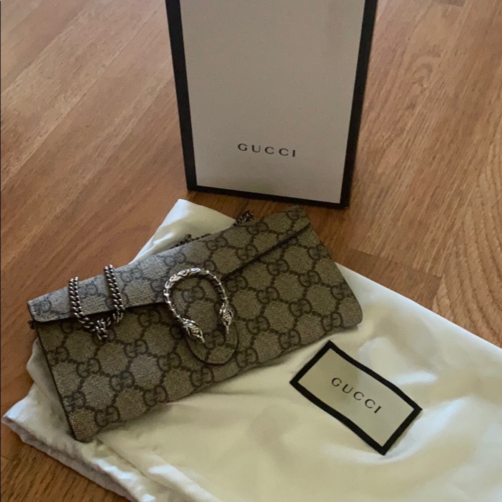 Gucci wallet